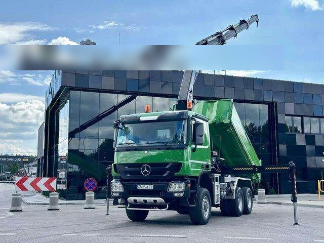 Mercedes-Benz ACTROS 3346 6x6 HIAB 244EP-4 Crane Kipper - Camión volquete, Camión grúa: foto 1 Mercedes-Benz ACTROS 3346 6x6 HIAB 244EP-4 Crane Kipper - Camión volquete, Camión grúa: foto 1