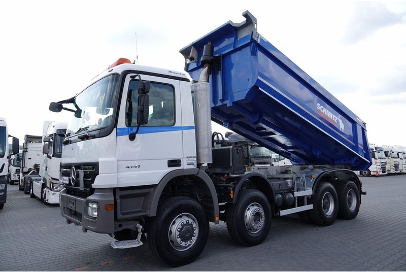 Mercedes-Benz ACTROS 4141 - Camión volquete: foto 2 Mercedes-Benz ACTROS 4141 - Camión volquete: foto 2