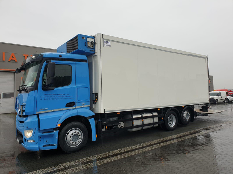 Mercedes-Benz ANTOS 2540 REFRIGERATOR + LIFT + SIDE DOOR - Camión frigorífico: foto 2 Mercedes-Benz ANTOS 2540 REFRIGERATOR + LIFT + SIDE DOOR - Camión frigorífico: foto 2