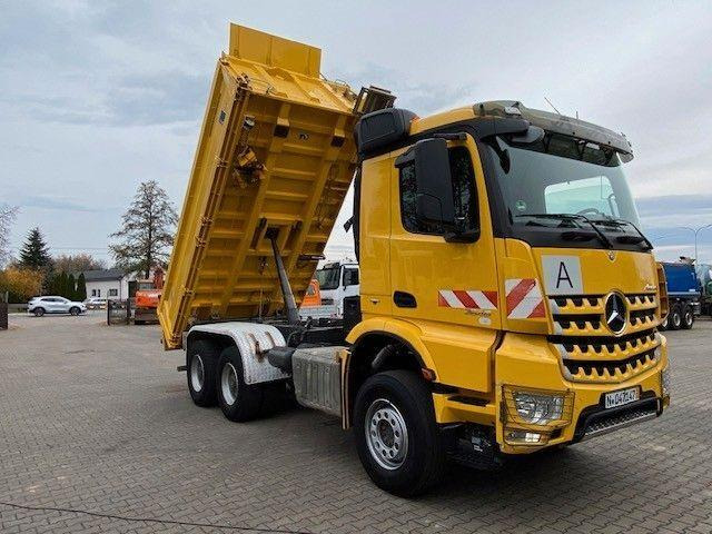 Mercedes-Benz AROCS 2648 - Camión volquete: foto 2 Mercedes-Benz AROCS 2648 - Camión volquete: foto 2