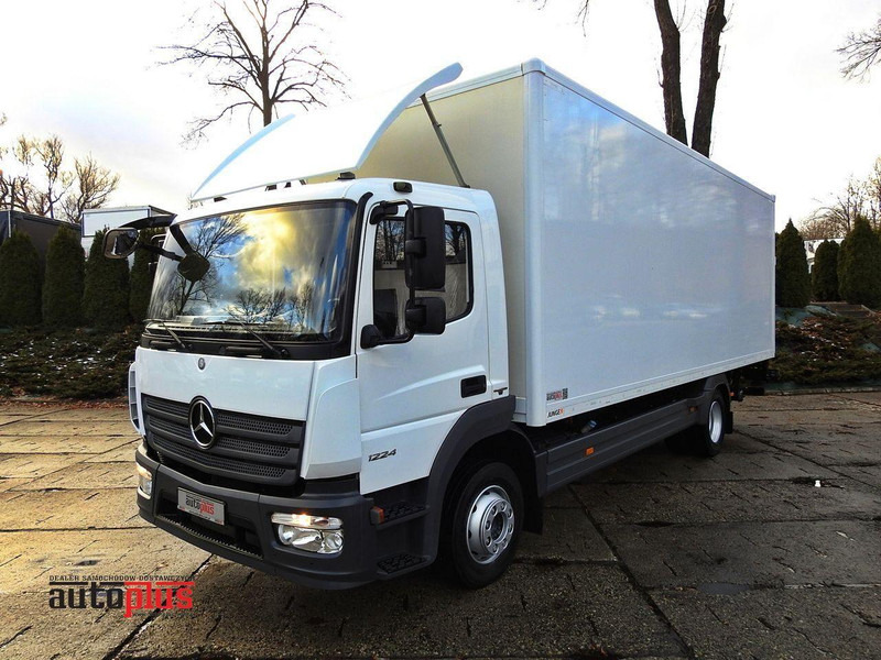 Mercedes-Benz ATEGO 12.24 KONTENER WINDA 18 PALET TEMPOMAT KLIMATYZACJA AUTOMA - Camión caja cerrada: foto 1 Mercedes-Benz ATEGO 12.24 KONTENER WINDA 18 PALET TEMPOMAT KLIMATYZACJA AUTOMA - Camión caja cerrada: foto 1