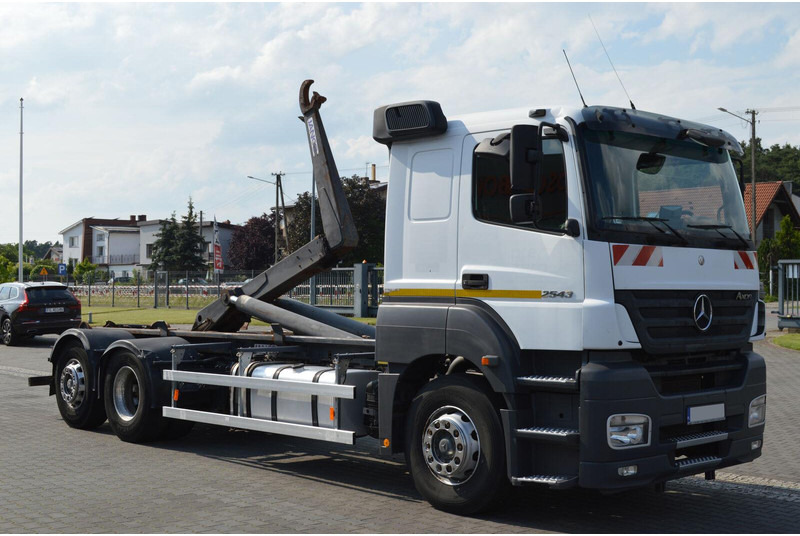 Mercedes-Benz AXOR 2543 HOOK JANCO HS20 14T KLIMA WEBASTO Bed Steering Axle Au - Camión multibasculante: foto 5 Mercedes-Benz AXOR 2543 HOOK JANCO HS20 14T KLIMA WEBASTO Bed Steering Axle Au - Camión multibasculante: foto 5