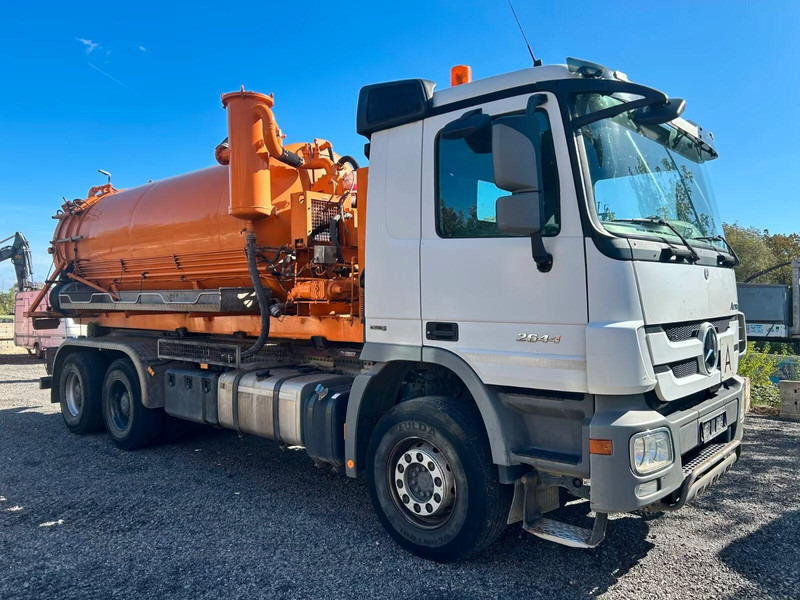 Mercedes-Benz Actros 2644 - Vacuum truck - Limpieza de alcantarillado: foto 2 Mercedes-Benz Actros 2644 - Vacuum truck - Limpieza de alcantarillado: foto 2