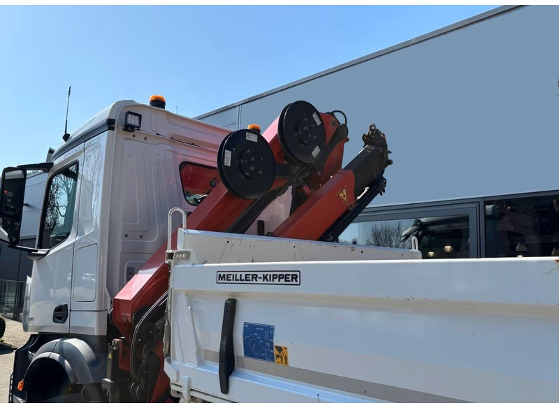 Camión volquete, Camión grúa Mercedes-Benz Arocs 1840 - 3 way tipper truck + crane: foto 8 Camión volquete, Camión grúa Mercedes-Benz Arocs 1840 - 3 way tipper truck + crane: foto 8