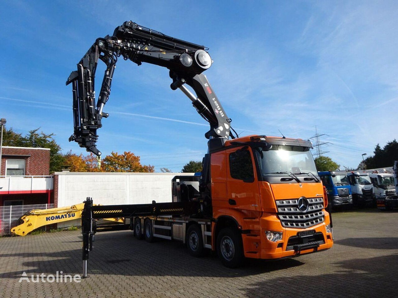 Mercedes-Benz Arocs 3751 - Flatbed+crane - Camión caja abierta, Camión grúa: foto 4 Mercedes-Benz Arocs 3751 - Flatbed+crane - Camión caja abierta, Camión grúa: foto 4