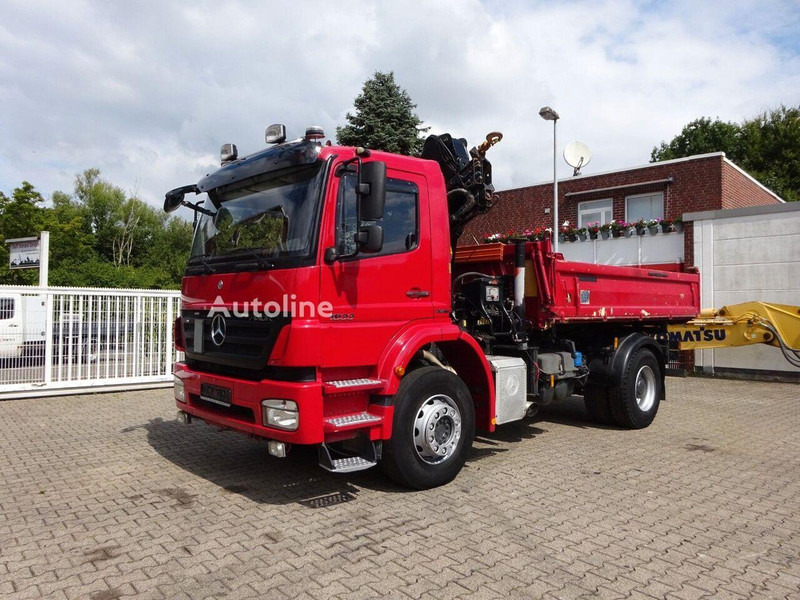 Mercedes-Benz Axor 1833 - Tipper+crane - Camión volquete, Camión grúa: foto 1 Mercedes-Benz Axor 1833 - Tipper+crane - Camión volquete, Camión grúa: foto 1