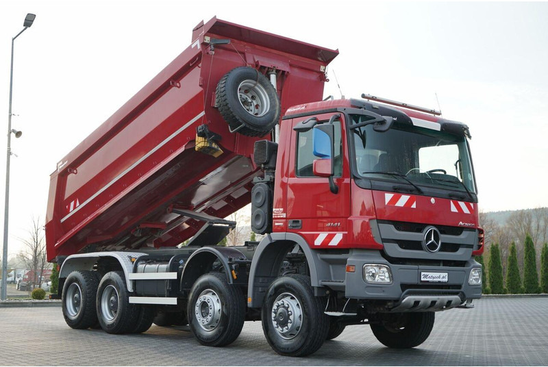 Mercedes-Benz CTROS 4141 / 8X6 / WYWROTKA TYLNOZSYPOWA / MEILLER KIPPER 5.3M / - Camión volquete: foto 2 Mercedes-Benz CTROS 4141 / 8X6 / WYWROTKA TYLNOZSYPOWA / MEILLER KIPPER 5.3M / - Camión volquete: foto 2