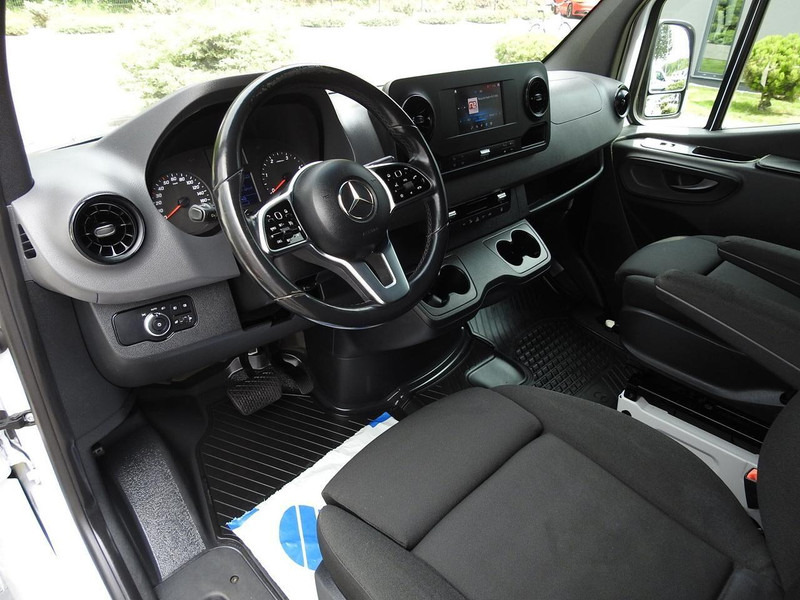 Mercedes-Benz SPRINTER FURGON BRYGADÓWKA 5 MIEJSC TEMPOMAT NAWIGACJA KLIMATYZ - Minibús, Furgoneta de pasajeros: foto 2 Mercedes-Benz SPRINTER FURGON BRYGADÓWKA 5 MIEJSC TEMPOMAT NAWIGACJA KLIMATYZ - Minibús, Furgoneta de pasajeros: foto 2