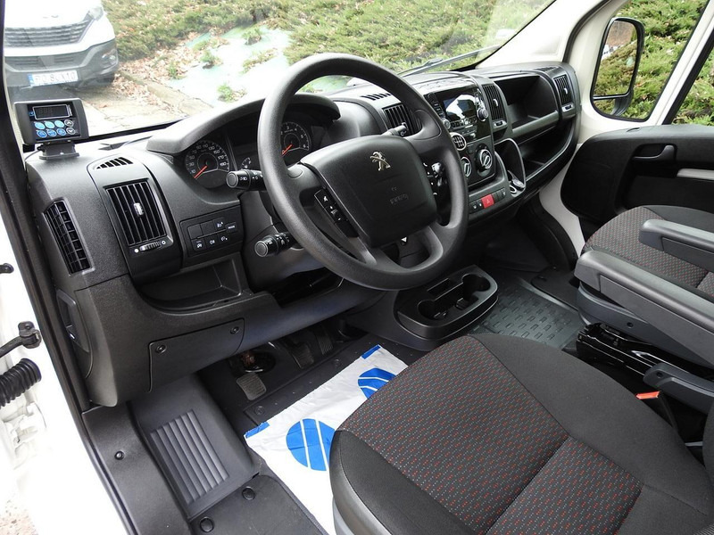 Peugeot BOXER FURGON CHŁODNIA -5*C DWIE KOMORY TEMPOMAT KLIMATYZACJA - Furgoneta frigorifica: foto 2 Peugeot BOXER FURGON CHŁODNIA -5*C DWIE KOMORY TEMPOMAT KLIMATYZACJA - Furgoneta frigorifica: foto 2