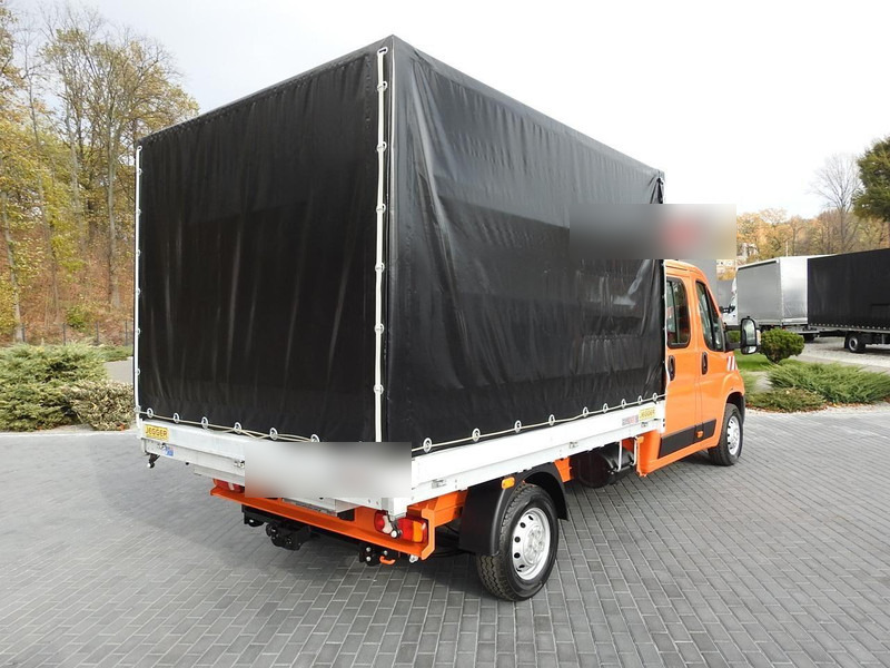Peugeot BOXER SKRZYNIA PLANDEKA PODWÓJNA KABINA DOKA 7 MIEJSC KLIMATYZAC - Furgoneta con lona: foto 3 Peugeot BOXER SKRZYNIA PLANDEKA PODWÓJNA KABINA DOKA 7 MIEJSC KLIMATYZAC - Furgoneta con lona: foto 3