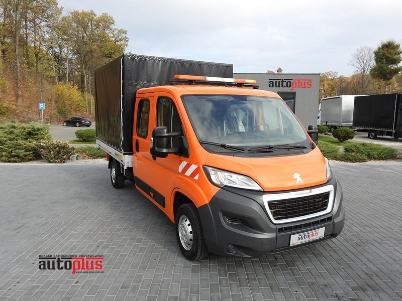 Peugeot BOXER SKRZYNIA PLANDEKA PODWÓJNA KABINA DOKA 7 MIEJSC KLIMATYZAC - Furgoneta con lona: foto 1 Peugeot BOXER SKRZYNIA PLANDEKA PODWÓJNA KABINA DOKA 7 MIEJSC KLIMATYZAC - Furgoneta con lona: foto 1