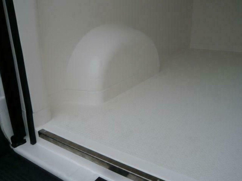 Peugeot Boxer BlueHDI 35 L2H2 Hűtős furgon Frigosoft 4500 - Furgoneta frigorifica: foto 3 Peugeot Boxer BlueHDI 35 L2H2 Hűtős furgon Frigosoft 4500 - Furgoneta frigorifica: foto 3