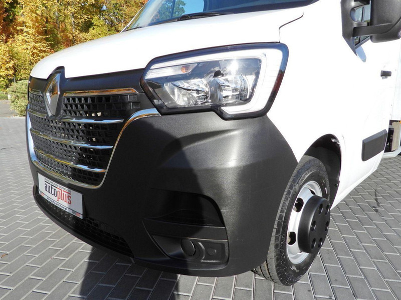 Furgoneta caja cerrada Renault MASTER KONTENER WINDA 8 PALET TEMPOMAT LEDY BLIŹNIACZE KOŁA KLIM: foto 19 Furgoneta caja cerrada Renault MASTER KONTENER WINDA 8 PALET TEMPOMAT LEDY BLIŹNIACZE KOŁA KLIM: foto 19