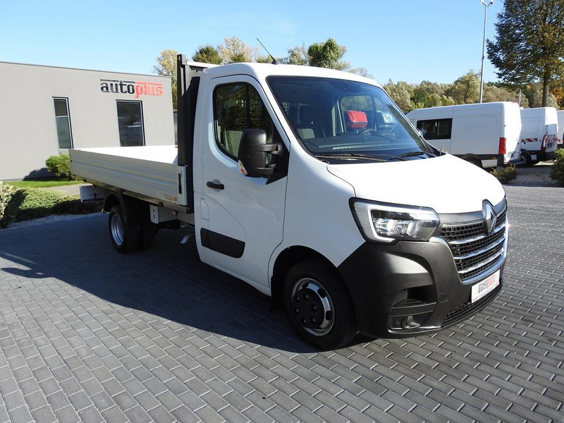 Renault MASTER SKRZYNIA TEMPOMAT KLIMATYZACJA LEDY BLIŹNIACZE KOŁA 130K - Furgoneta caja abierta: foto 4 Renault MASTER SKRZYNIA TEMPOMAT KLIMATYZACJA LEDY BLIŹNIACZE KOŁA 130K - Furgoneta caja abierta: foto 4