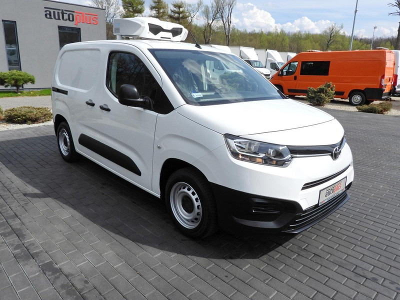Toyota PROACE CITY  FURGON CHŁODNIA  -15*C ZASILANIE 230V TEMPOMAT KLIM - Furgoneta frigorifica: foto 4 Toyota PROACE CITY  FURGON CHŁODNIA  -15*C ZASILANIE 230V TEMPOMAT KLIM - Furgoneta frigorifica: foto 4