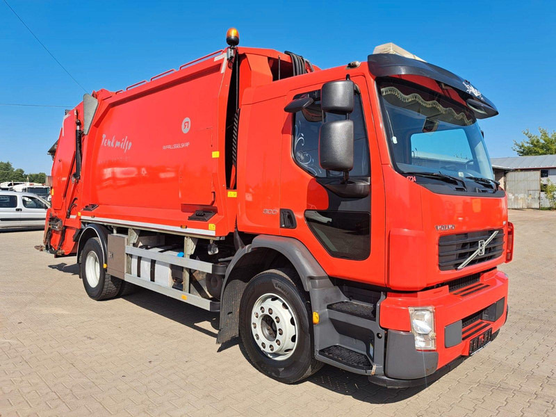 Volvo FE300 - Camión de basura: foto 1 Volvo FE300 - Camión de basura: foto 1