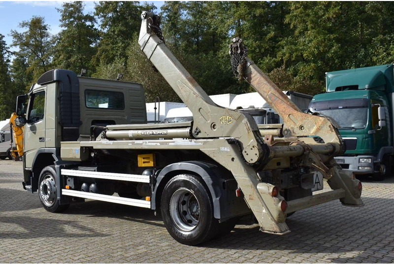 Volvo FM 330 BL - Meiller AK 12 LTD Absetzkipper - Camión portacontenedor de cadenas: foto 5 Volvo FM 330 BL - Meiller AK 12 LTD Absetzkipper - Camión portacontenedor de cadenas: foto 5