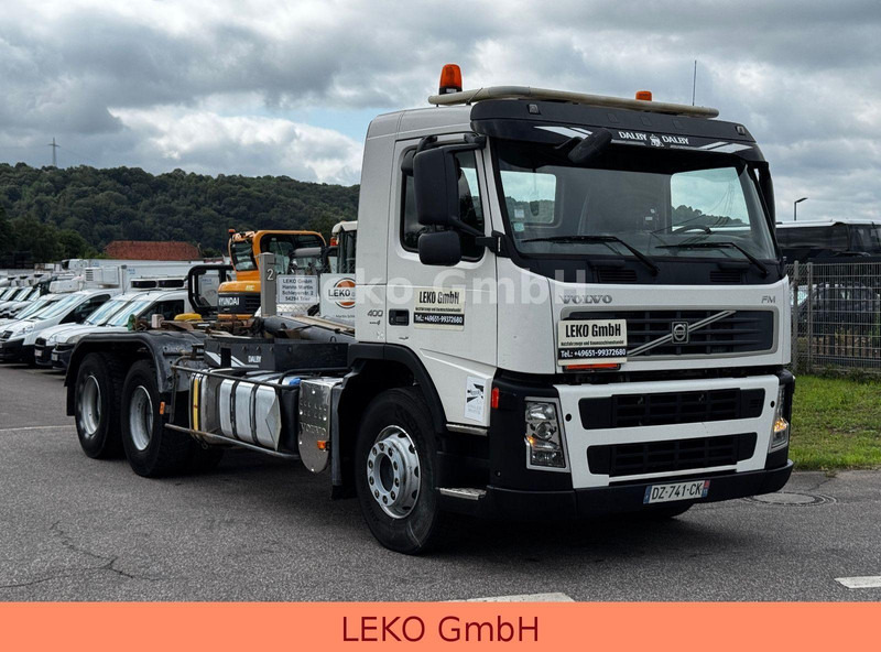 Volvo FM 400 - Camión multibasculante: foto 1 Volvo FM 400 - Camión multibasculante: foto 1