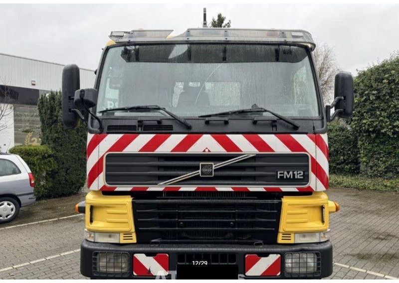 Volvo FM12 6x6 Hook lift - Camión multibasculante: foto 2 Volvo FM12 6x6 Hook lift - Camión multibasculante: foto 2