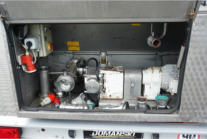 Semirremolque cisterna para transporte de alimentos Wielton SOMMER / CYSTERNA SPOZYWCZA / 28 374 LITRÓW / 4 KOMOROWA / WEBAS: foto 15 Semirremolque cisterna para transporte de alimentos Wielton SOMMER / CYSTERNA SPOZYWCZA / 28 374 LITRÓW / 4 KOMOROWA / WEBAS: foto 15