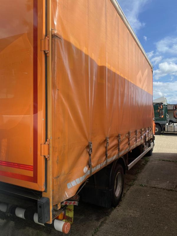 DAF FA45-180 12 Ton Curtansider - Camión lona: foto 5 DAF FA45-180 12 Ton Curtansider - Camión lona: foto 5