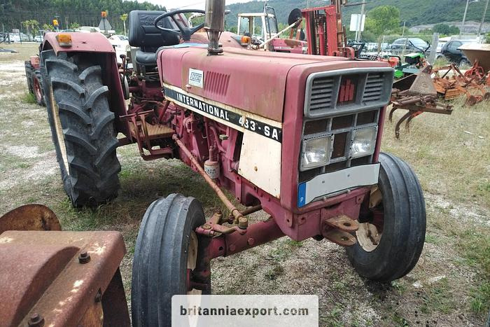 International 433 SA 4X2 | 2.5 diesel | brand new tyres | - Tractor: foto 2 International 433 SA 4X2 | 2.5 diesel | brand new tyres | - Tractor: foto 2