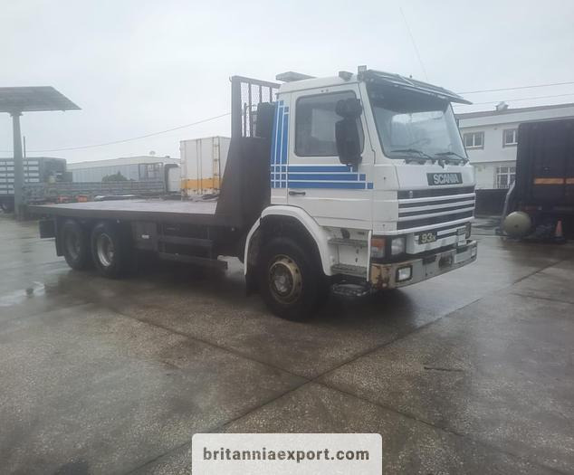 SCANIA P93H 280 6x2 10 Tyres Flatbed Truck – 26 Ton | On springs - Camión caja abierta: foto 1 SCANIA P93H 280 6x2 10 Tyres Flatbed Truck – 26 Ton | On springs - Camión caja abierta: foto 1