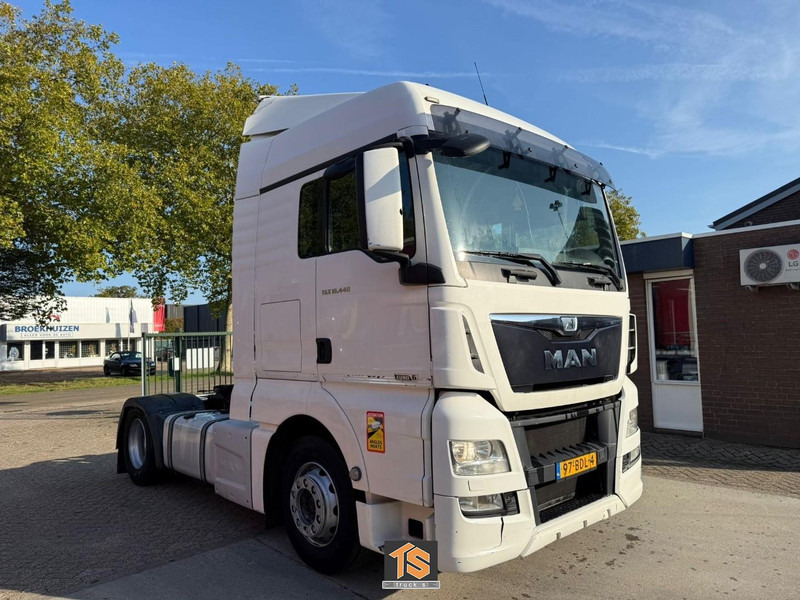 MAN TGX 440 XLX -EURO 6 - AUTOMATIC - 2 TANKS - NL TRUCK - TOP! - Cabeza tractora: foto 4 MAN TGX 440 XLX -EURO 6 - AUTOMATIC - 2 TANKS - NL TRUCK - TOP! - Cabeza tractora: foto 4