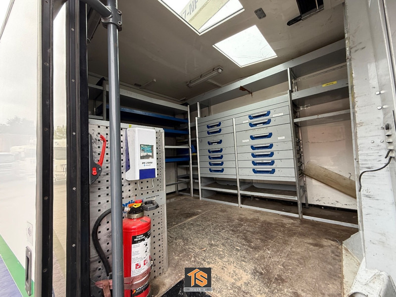 MAN TGL 12.210 EURO 5 - MANUAL - VERSALIFT VST-237-NF HEIGHT 14 M - BELGIUM TRUCK - TOP! - Camión, Camión grúa: foto 3 MAN TGL 12.210 EURO 5 - MANUAL - VERSALIFT VST-237-NF HEIGHT 14 M - BELGIUM TRUCK - TOP! - Camión, Camión grúa: foto 3