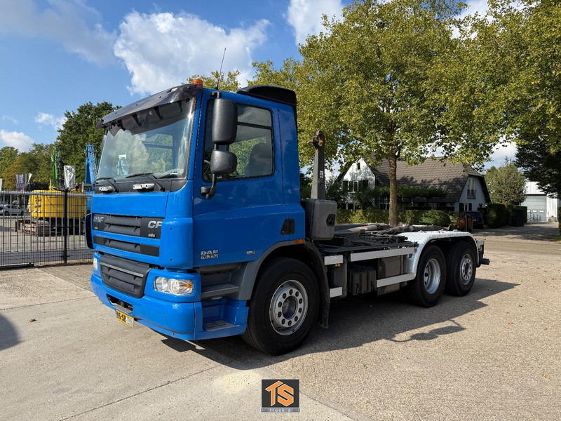 DAF FAN CF75 310 - AUTOMATIC - E4 - NL TOP TRUCK - TUV 2/26 - Camión portacontenedore/ Intercambiable: foto 1 DAF FAN CF75 310 - AUTOMATIC - E4 - NL TOP TRUCK - TUV 2/26 - Camión portacontenedore/ Intercambiable: foto 1