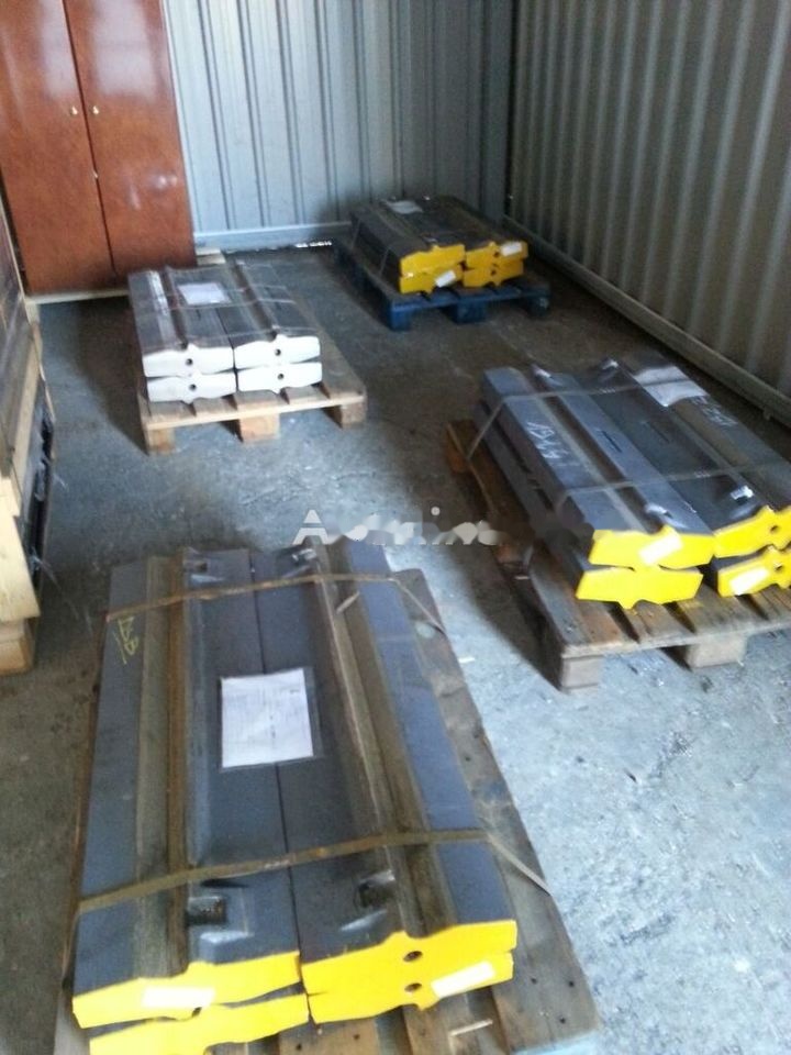 HARTL , NORDBERG  for METSO udarne grede crusher - Oruga para Machacadora: foto 1 HARTL , NORDBERG  for METSO udarne grede crusher - Oruga para Machacadora: foto 1