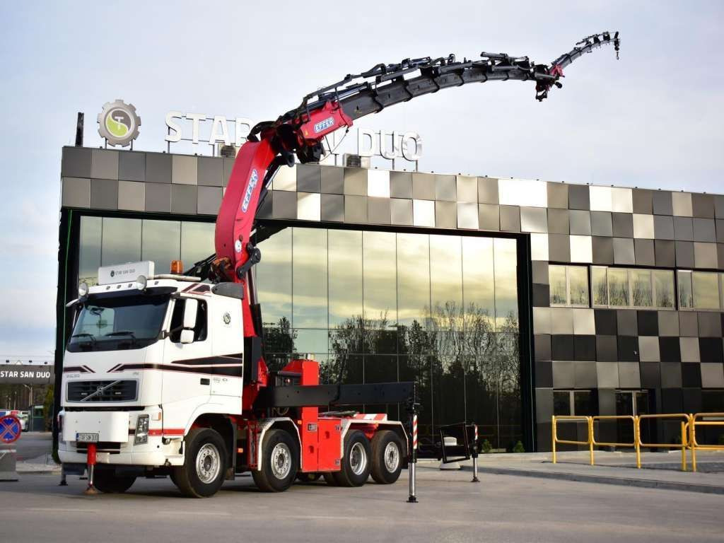 Volvo FH 520 8x2 EFFER 850 Fly Jib Winch 5th - Cabeza tractora: foto 5 Volvo FH 520 8x2 EFFER 850 Fly Jib Winch 5th - Cabeza tractora: foto 5
