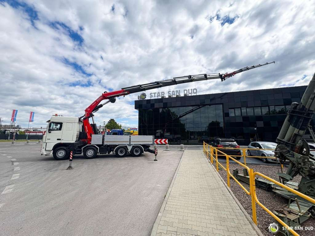 DAF XF 105.510 8x4 FASSI F800 XP Crane Fifth wheel - Camión grúa: foto 3 DAF XF 105.510 8x4 FASSI F800 XP Crane Fifth wheel - Camión grúa: foto 3