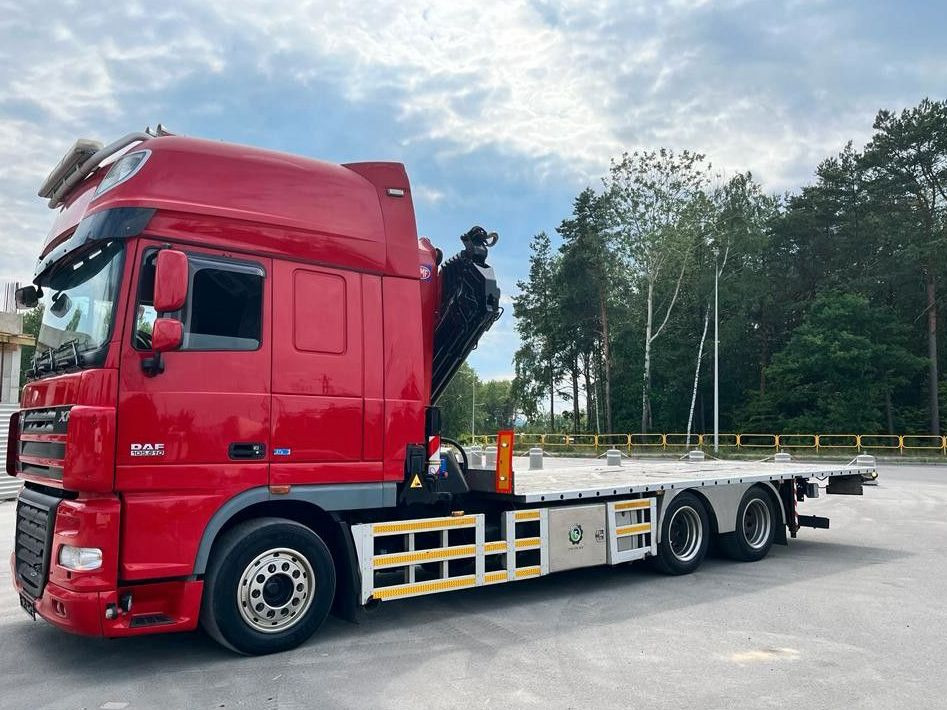DAF XF 105 6x2 HMF 4020 EURO 5 KRAN CRANE . - Camión grúa: foto 3 DAF XF 105 6x2 HMF 4020 EURO 5 KRAN CRANE . - Camión grúa: foto 3
