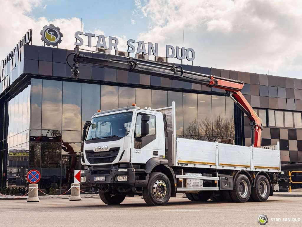 Iveco TRAKKER 450 6x4 PALFINGER PK 18502 SH Rotator - Camión grúa: foto 3 Iveco TRAKKER 450 6x4 PALFINGER PK 18502 SH Rotator - Camión grúa: foto 3
