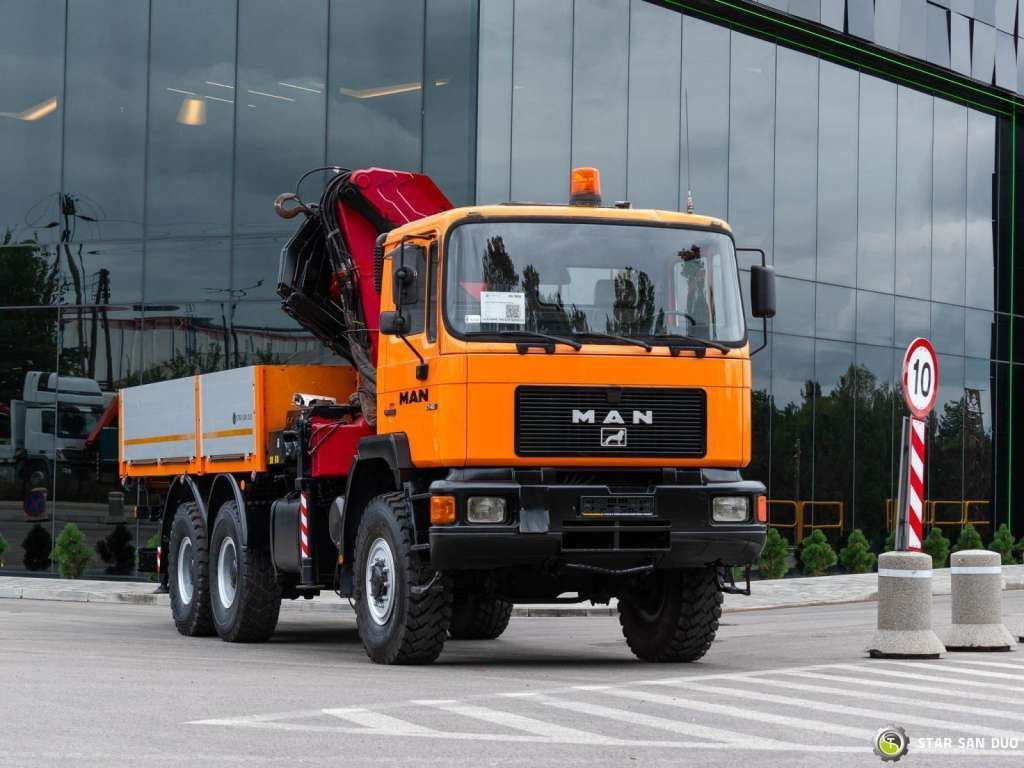 MAN 27.402 F10 6x6 HMF 3620 K4 Hds Crane - Camión grúa: foto 3 MAN 27.402 F10 6x6 HMF 3620 K4 Hds Crane - Camión grúa: foto 3