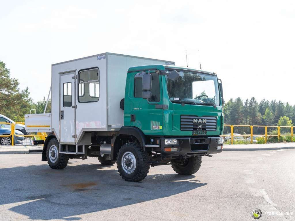 Leasing de  MAN  TGM 13.240 4x4 BL Double Cab Camper BUS MAN  TGM 13.240 4x4 BL Double Cab Camper BUS: foto 10