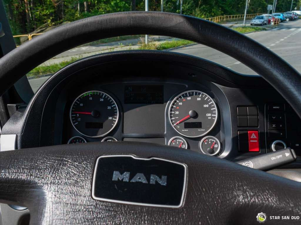 Camión grúa MAN  TGM 18.250 4x4 Fassi F215A.0.23 Active HDS Cran: foto 13