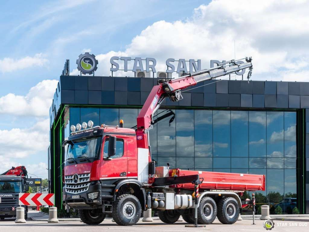 Mercedes-Benz AROCS 3345 6x6 HMF 3220 Winch Crane Tipper - Camión volquete: foto 3 Mercedes-Benz AROCS 3345 6x6 HMF 3220 Winch Crane Tipper - Camión volquete: foto 3