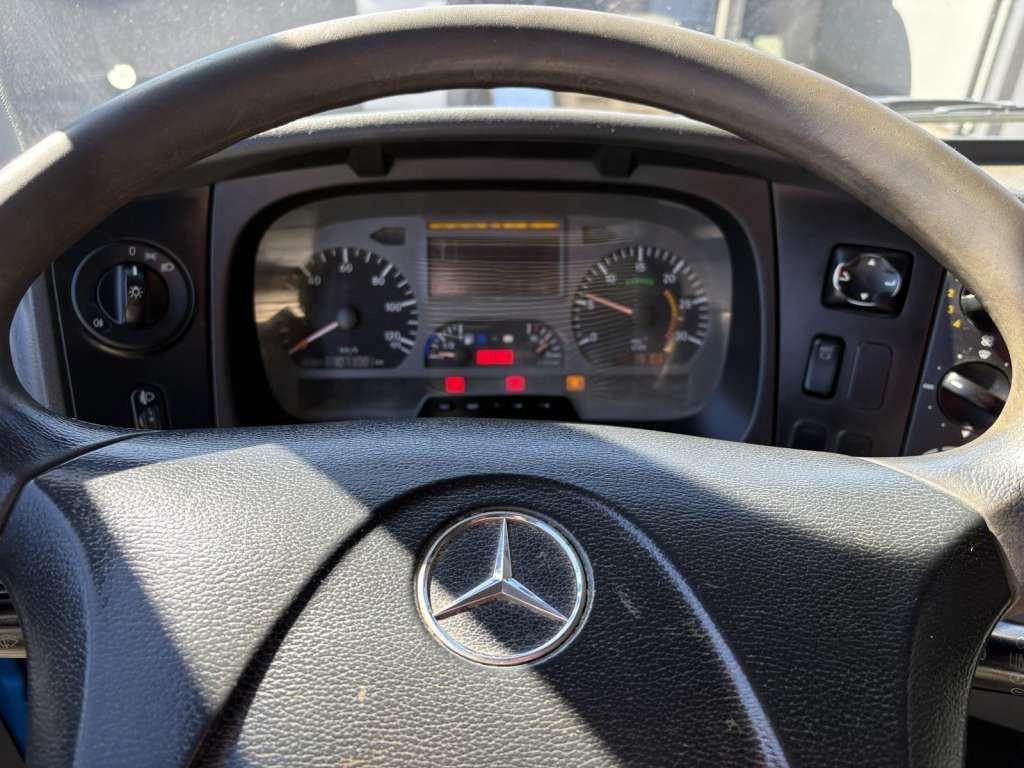 Leasing de  Mercedes-Benz  AXOR 1824 4x4 PALFINGER PK 8500 Crane Kran Mercedes-Benz  AXOR 1824 4x4 PALFINGER PK 8500 Crane Kran: foto 18