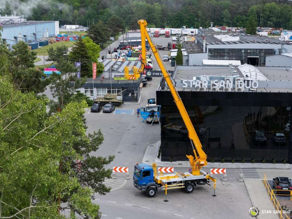 MAN TGM 18.330 4x4 MULTITEL J335 Truck Mounted Lift - Otros maquinaria: foto 1 MAN TGM 18.330 4x4 MULTITEL J335 Truck Mounted Lift - Otros maquinaria: foto 1