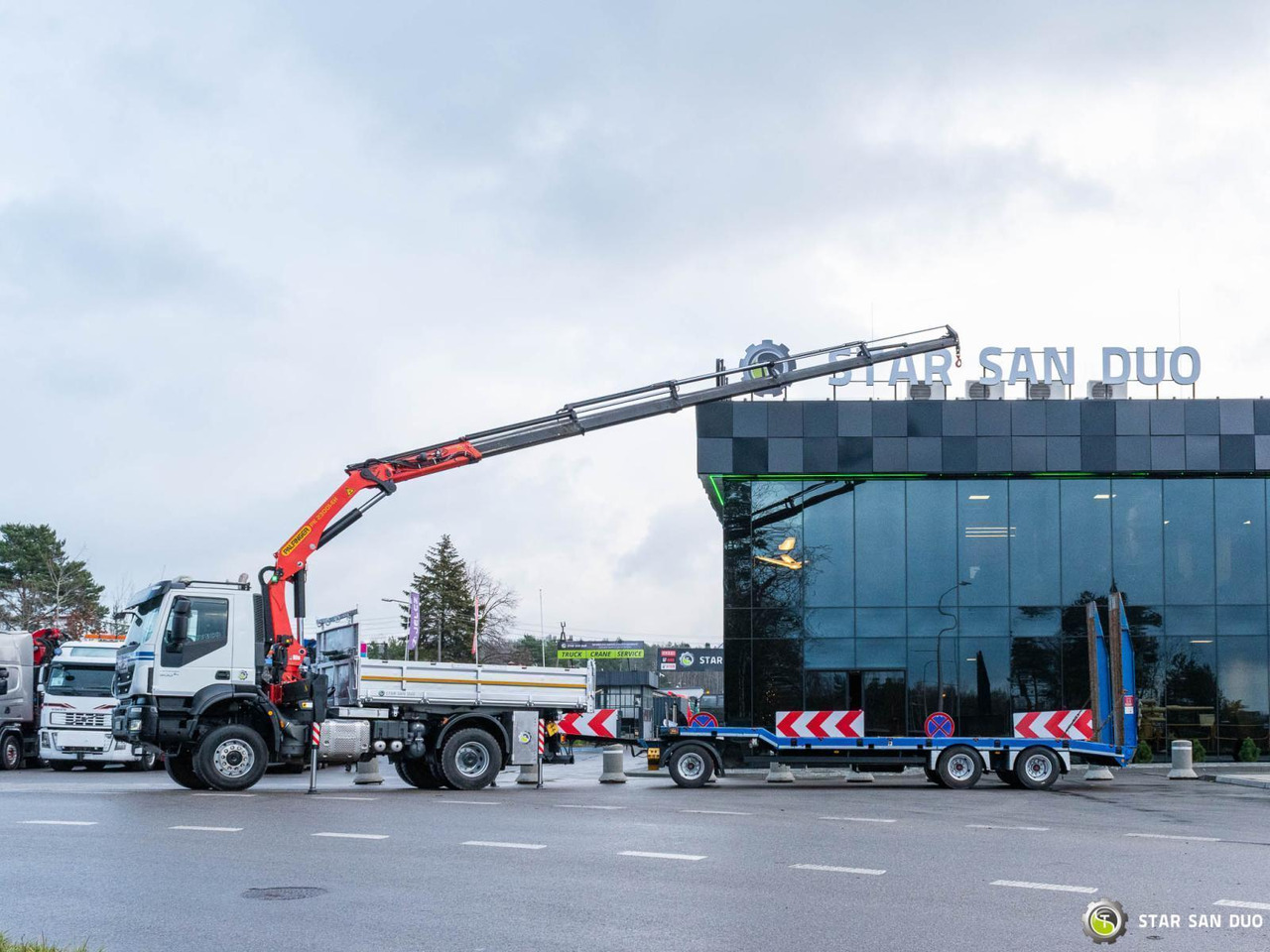 - Camión grúa: foto 2 - Camión grúa: foto 2