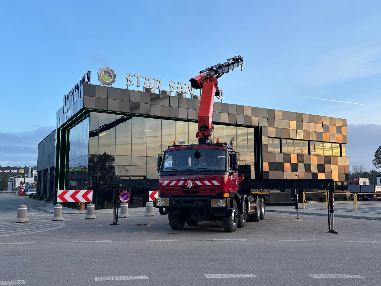 - Camión grúa: foto 3 - Camión grúa: foto 3