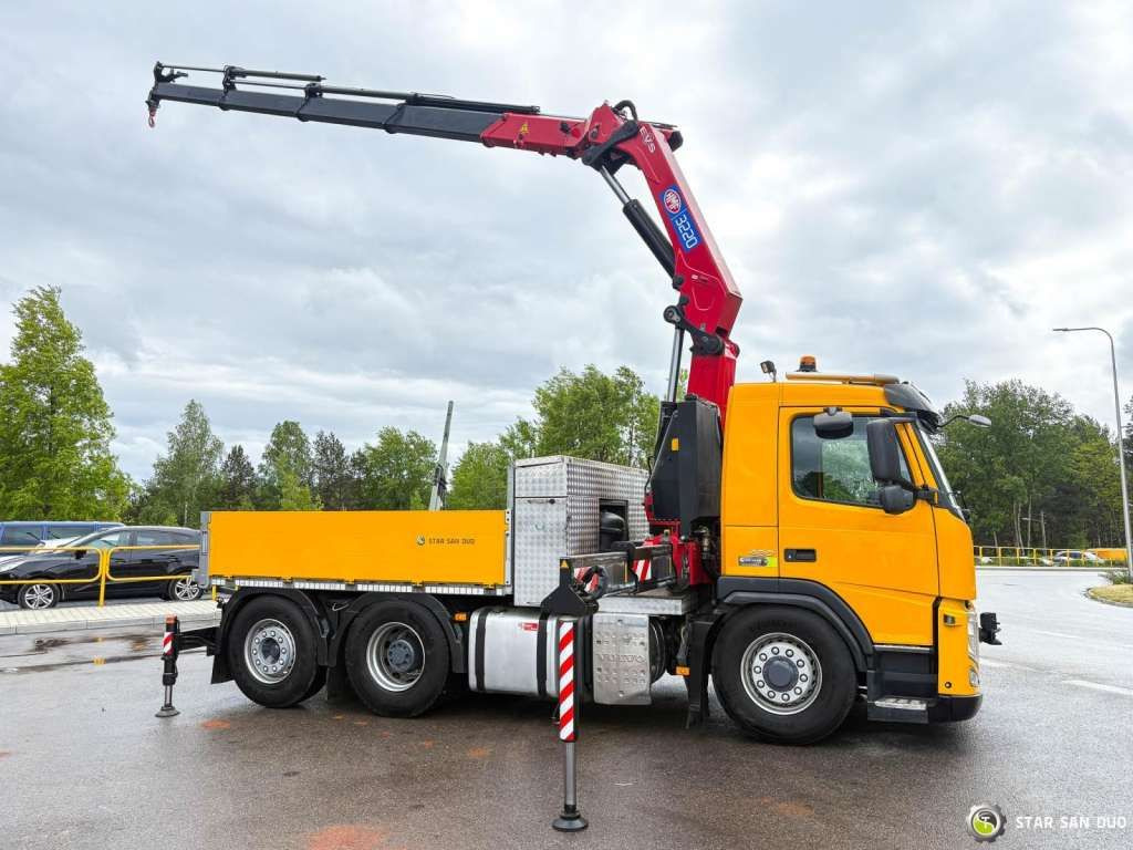 Volvo FM 460 6x4x4 HMF 3220 Crane HDS - Camión grúa: foto 4 Volvo FM 460 6x4x4 HMF 3220 Crane HDS - Camión grúa: foto 4