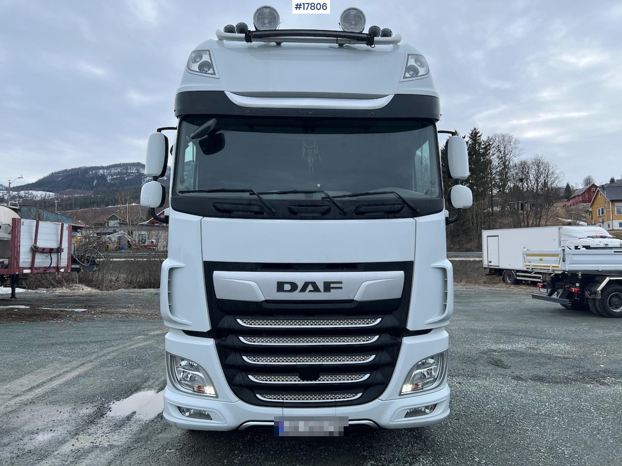 Cabeza tractora DAF XF 530: foto 7