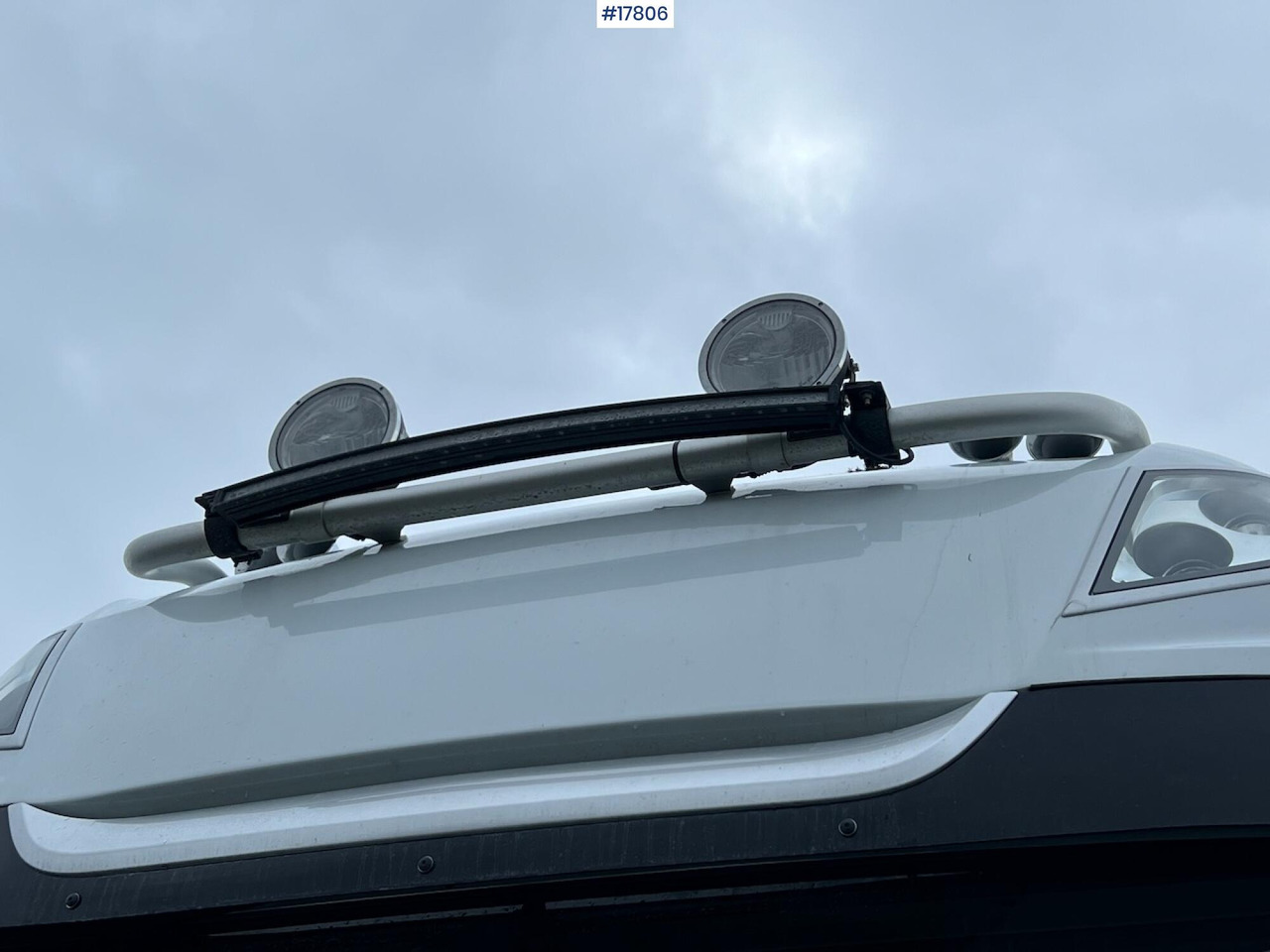 Cabeza tractora DAF XF 530: foto 8