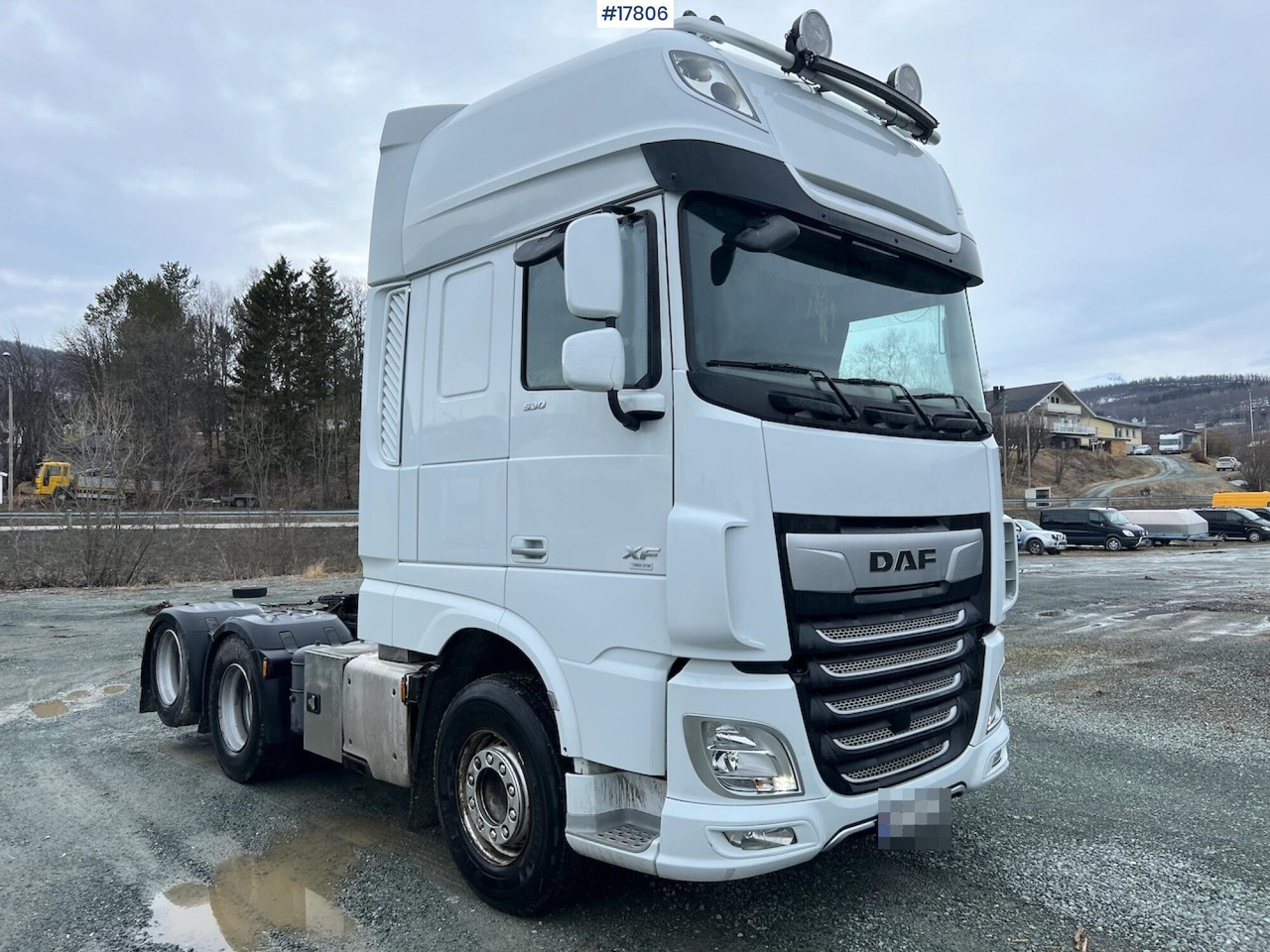 Cabeza tractora DAF XF 530: foto 6