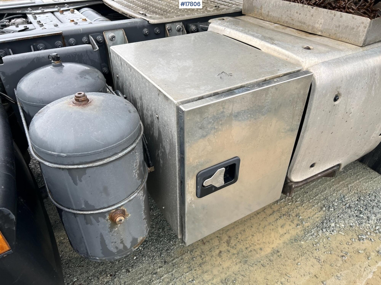 Cabeza tractora DAF XF 530: foto 13