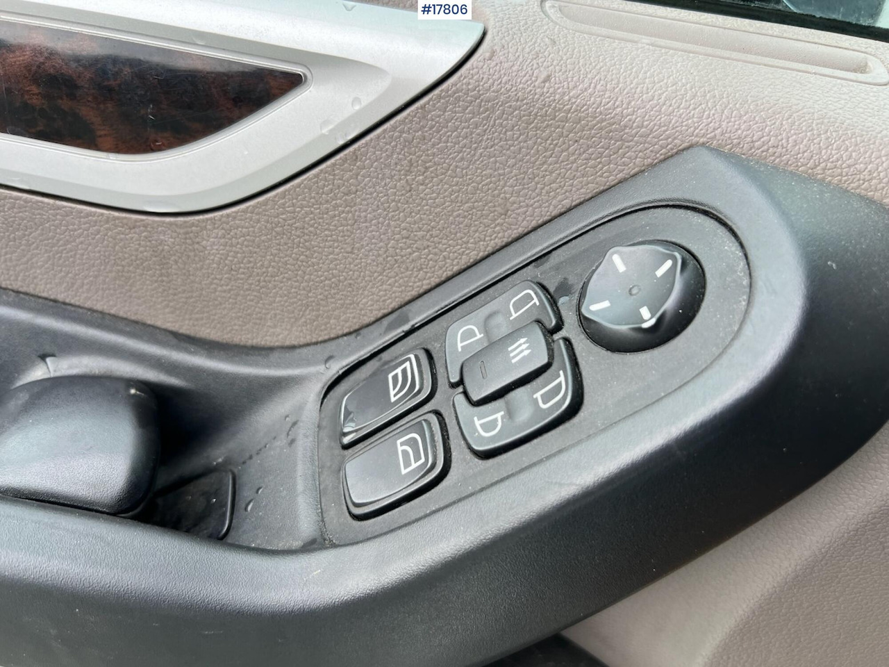 Cabeza tractora DAF XF 530: foto 27