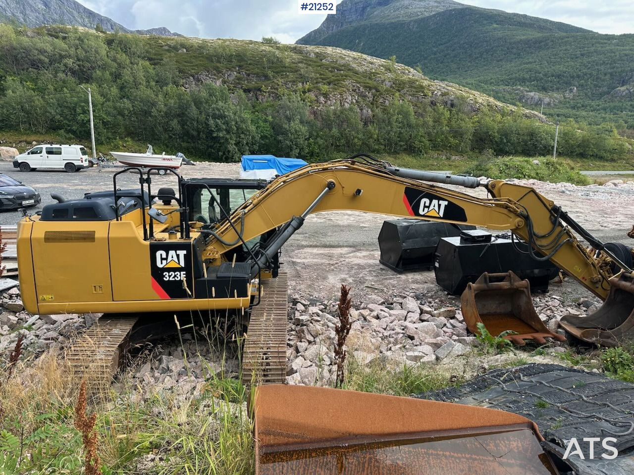 Caterpillar 323E - Excavadora de cadenas: foto 5 Caterpillar 323E - Excavadora de cadenas: foto 5